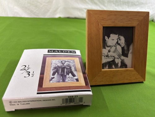 Malden solid wood picture - malden,