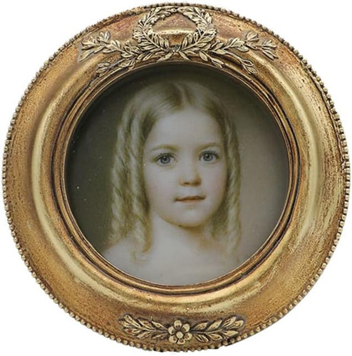 Small vintage 3x3 round - vintage,